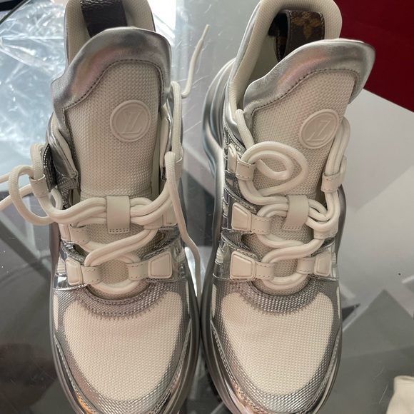 Louis Vuitton Archlight Sneakers size 7 - Picture 6 of 6